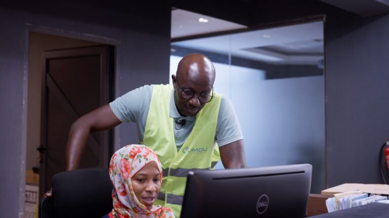 Oumou Group Accueille le Centre de Service LENOVO au Sénégal